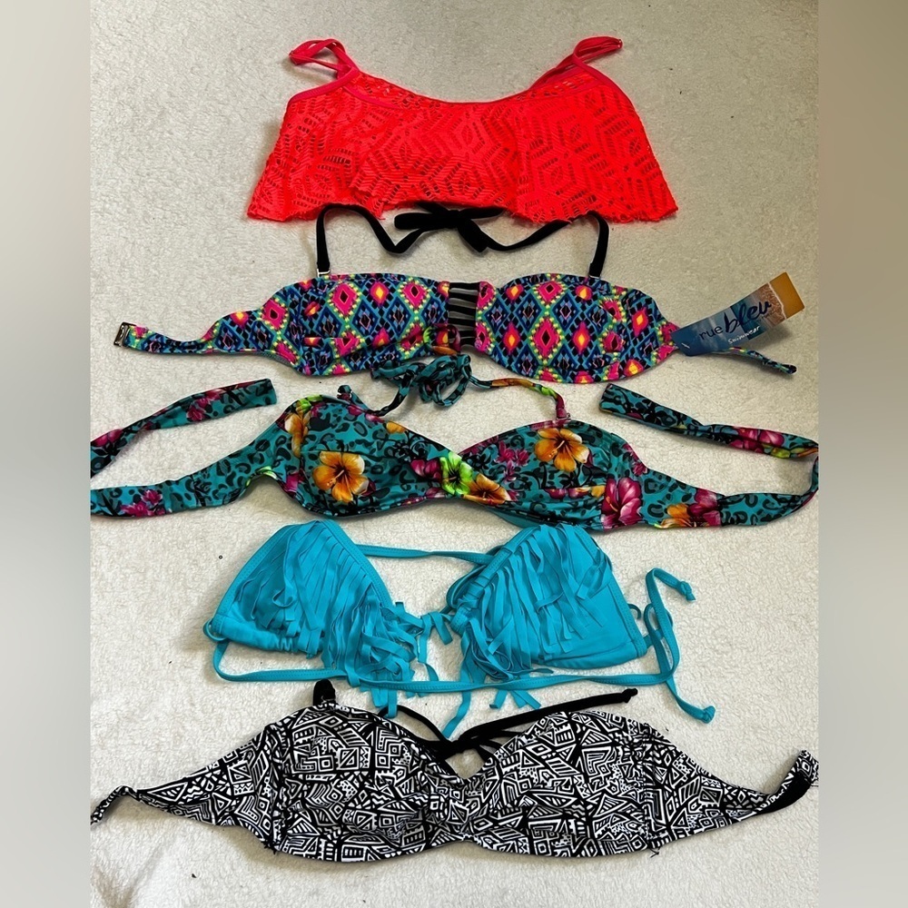 6 Piece Bundle Rue Bleu Swim Bikini Tops/Bottom - Size Small